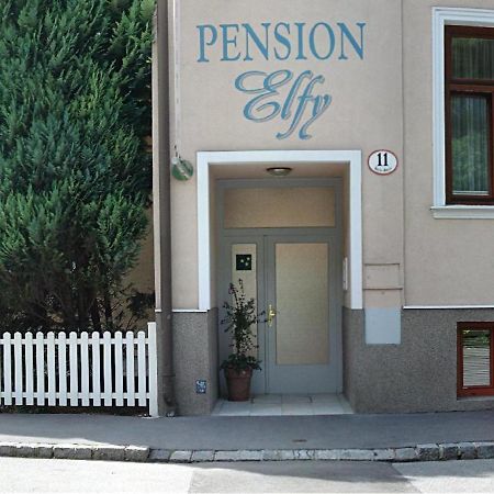 Pension Elfy Baden bei Wien Esterno foto