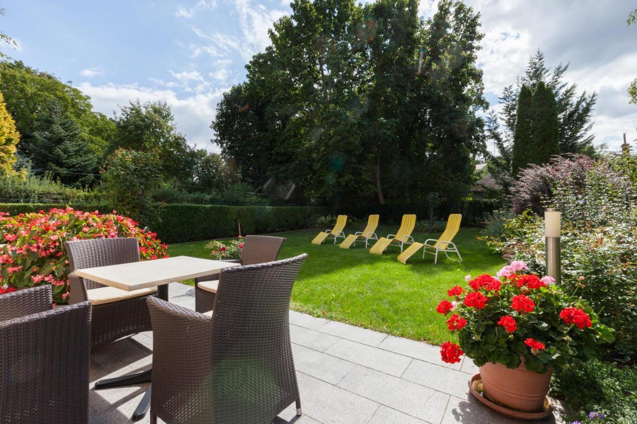 Pension Elfy Baden bei Wien Esterno foto